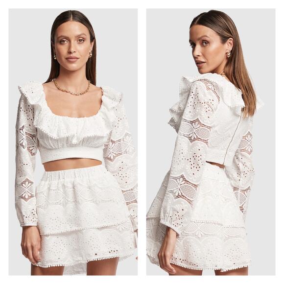 Sofia the lable Tops - Sofia The Label Amore Lace Crop Top Size 6